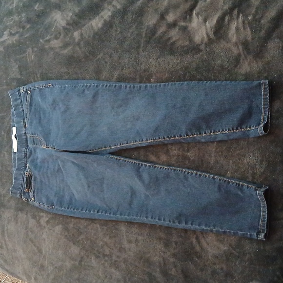 Signature Levi Strauss gold jeans - Picture 8 of 8